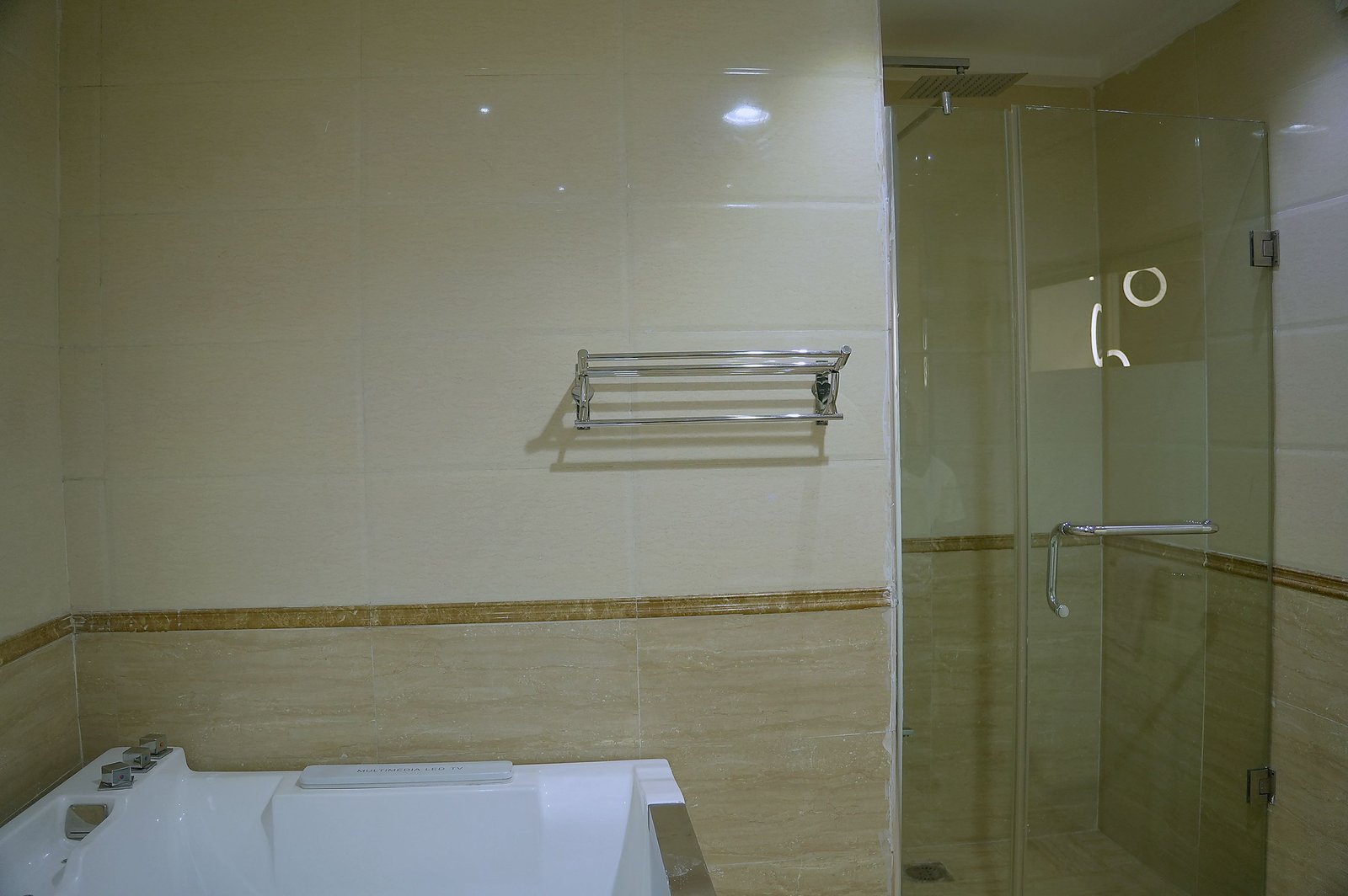 EXECUTIVE SUITE, photograph 11