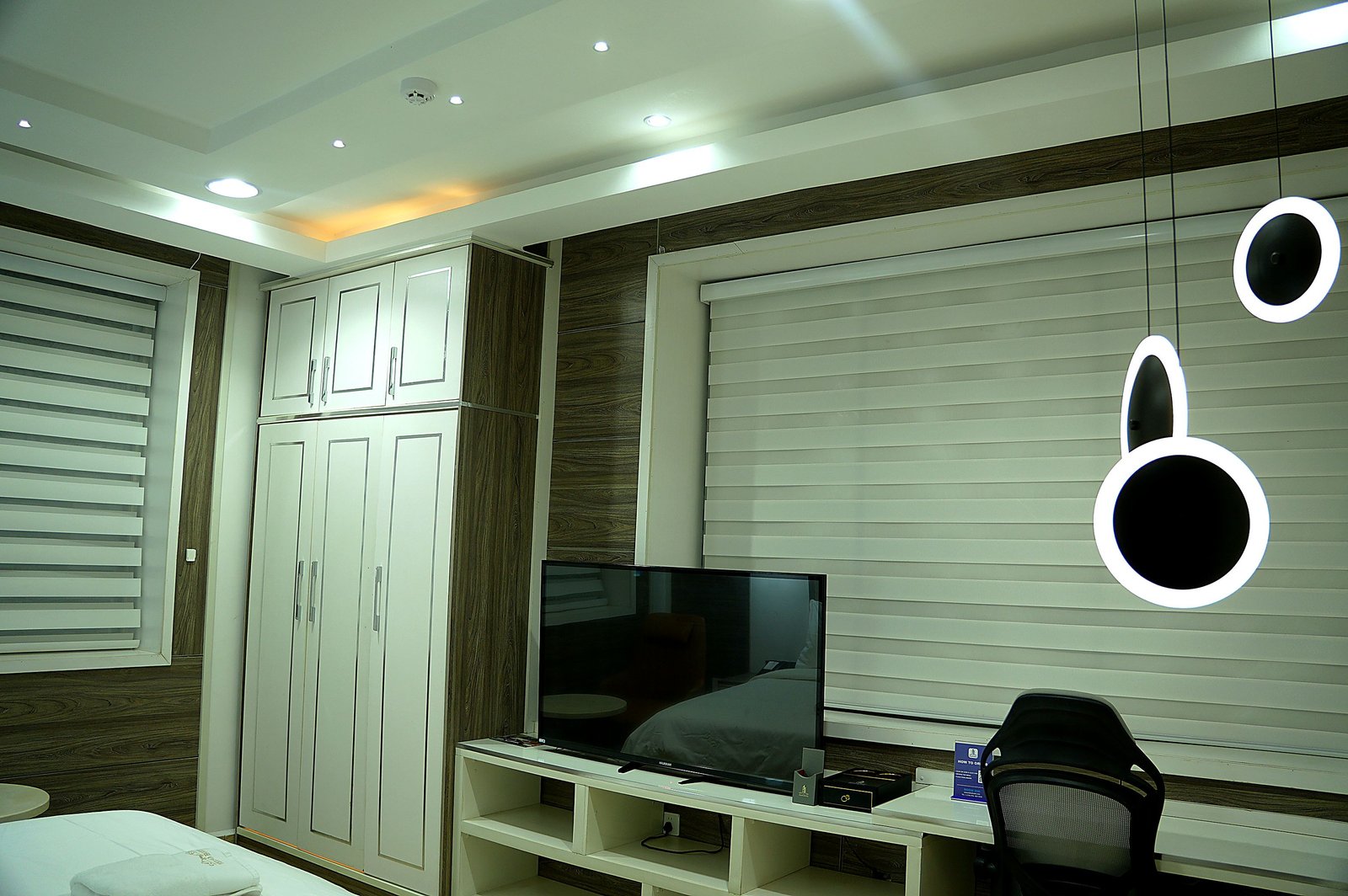 PREMIUM EXECUTIVE ROOM2, photograph 3