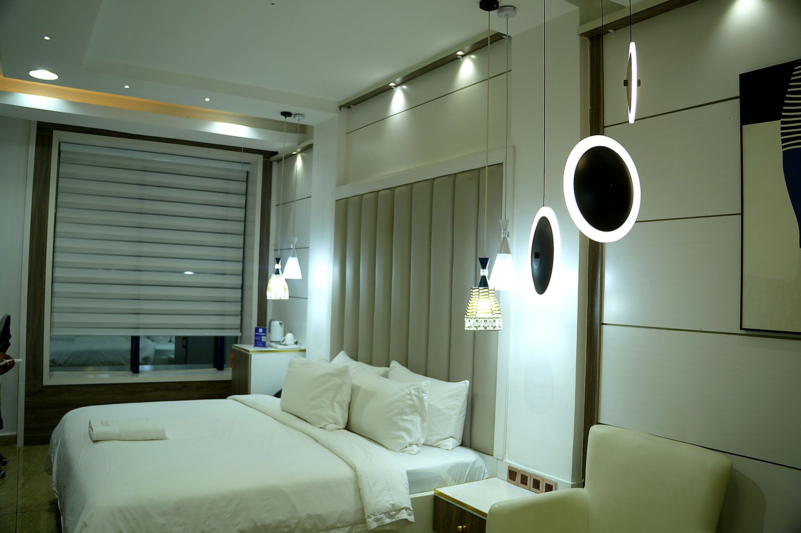 PREMIUM ROOM