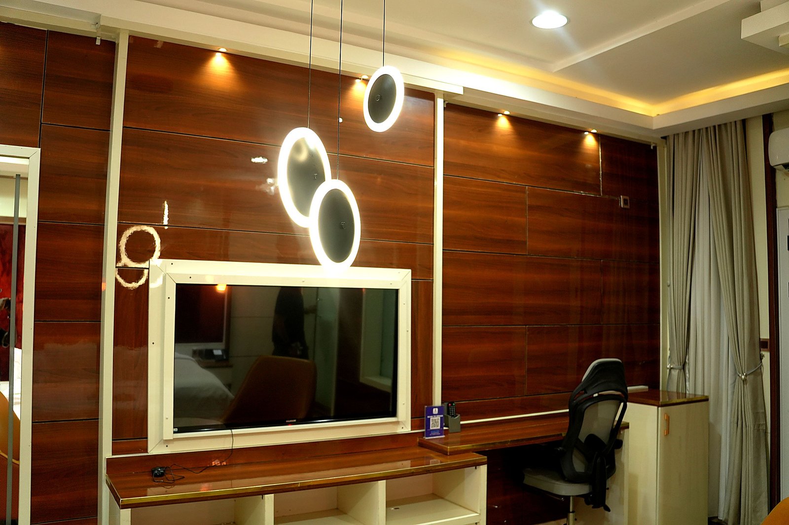 SUPER EXCUTIVE ROOM2, photograph 6